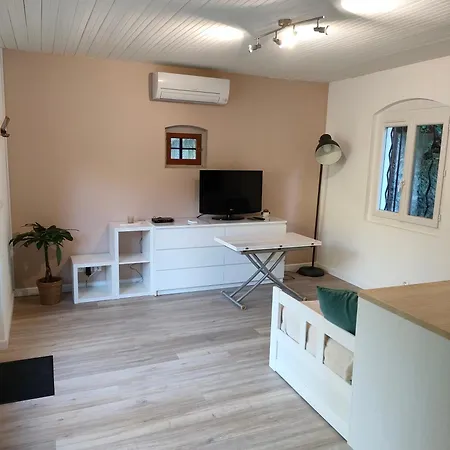 Casa vacanze Maisonnette-studio 83200 *